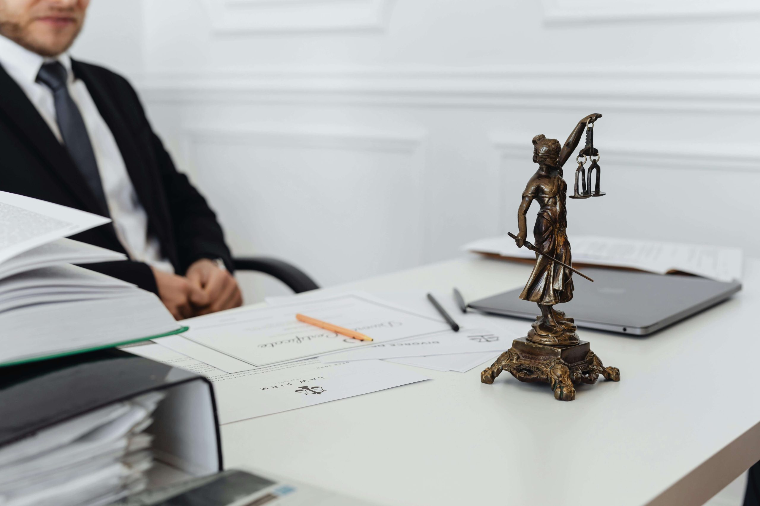 commercial lawyer Sydney
