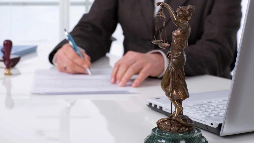 commercial lawyer sydney